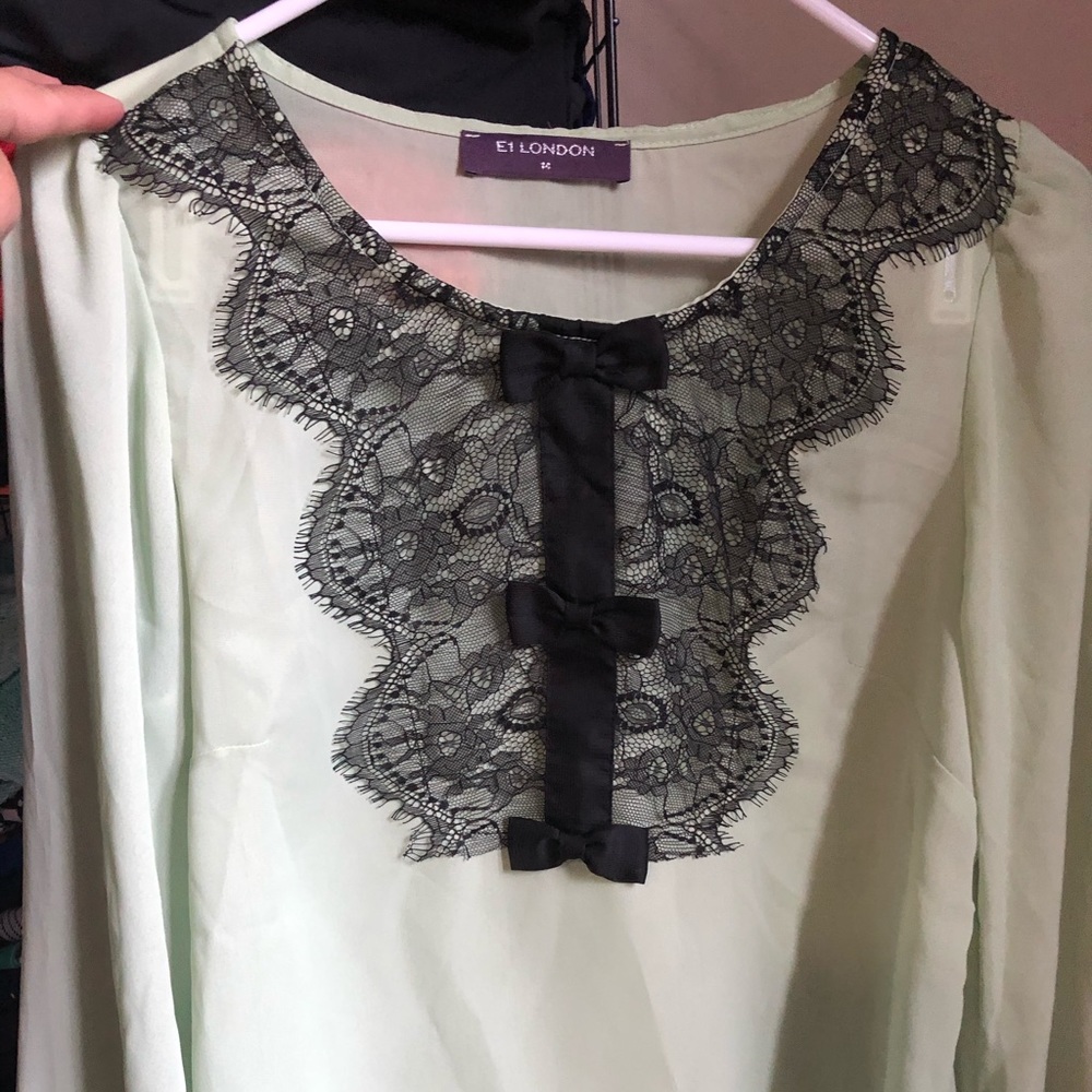 Sheer, Green, black lace, bows long sleeve Size 14